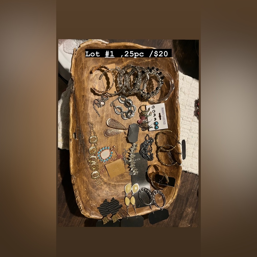Jewelry lot #1 25pc $25